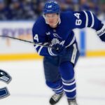 The Canucks Sign David Kampf
