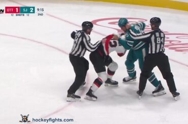 Hayden Hodgson vs Ryan Reaves Nov 22, 2025