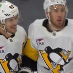 Kevin Hayes Scores Breakaway Goal vs. Former Club As Penguins Pile Onto Flyers