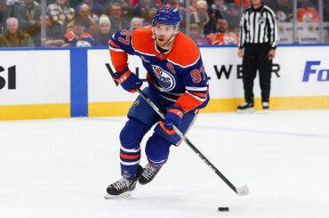 Connor McDavid OUTWAITS Alex Lyon!