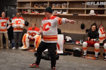 The legendary Andy Frost announces the Flames' starting lineup!