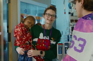 Colton Parayko and Jake Neighbours visit cancer patients ahead of Hockey Fights Cancer Night