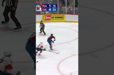 Lehkonen on the breakaway 😳