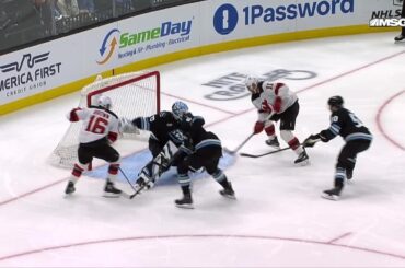 Stefan Noesen scores a powerplay goal against the Utah Mammoth