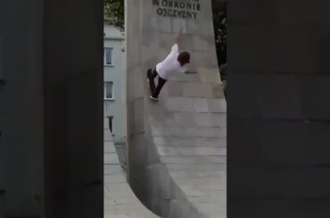 Is this skate 3 👀🔥 Skater Oskar Rozenberg 🛹❗️