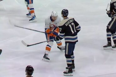 Mathew Barzal Slashing Major 🚫 Game Misconduct 🚫 Against Mason Marchment