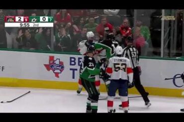 Jamie Benn vs Noah Gregor