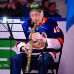 104-year-old WWII veteran Dominick Critelli performs national anthem 🎷🇺🇸