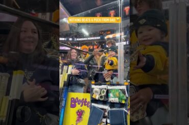 The final puck for Felix in 2025 😘