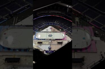 The Miami #WinterClassic with the roof open 👀