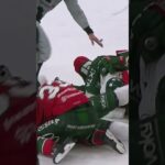 Slagsmål i Scandinavium (Frölunda HC mot Färjestad BK i Scandinavium i SHL i Sverige) (#Shorts)