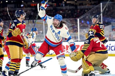 First HAT TRICK in Winter Classic HISTORY!