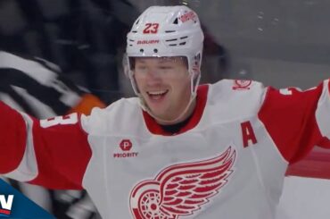 Red Wings' Lucas Raymond Capitalizes On Wild Deflection For Goal Vs. Canadiens
