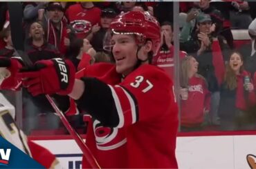 Hurricanes' Andrei Svechnikov Snipes Power-Play Goal For Career-Point 400