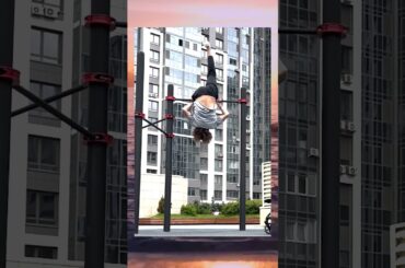 Хоккеист-турникмен Миша Глухов