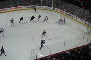 Laval Rocket's Jacob Fowler makes a big save vs. Manitoba Moose's Walker Duehr 1/17/26