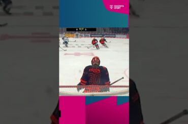 Renouf mit hartem Check!