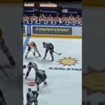 Viktor Lodin filmar? (Färjestad BK mot Brynäs IF i Löfbergs Arena i Karlstad i Sverige) (#Shorts)