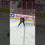 Jonathan Toews BACK in Chicago! #jonathantoews #blackhawks #nhl #fyp