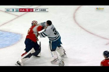 Alex Nedeljkovic, Sergei Bobrovsky engage in goalie fight during Sharks-Panthers | NBC Sports BA