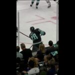 Oettinger With The Header ⚽️