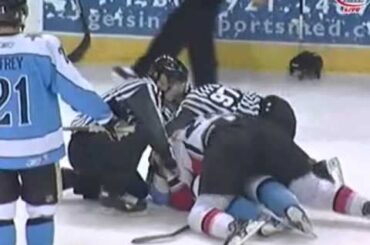 Robert Bortuzzo vs Gord Baldwin Dec 17, 2010