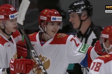 Амиров открывает счёт в матче с чехами