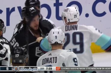 Vince Dunn vs Sean Durzi Mar 28, 2022