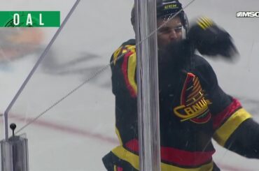 Teddy Blueger scores a shorthanded goal against the New Jersey Devils