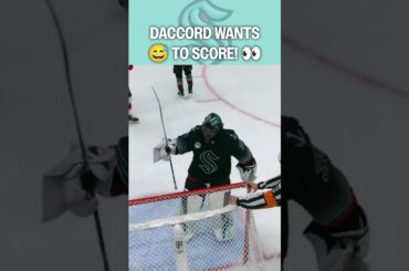 Joey wants a goal BAD 🤣