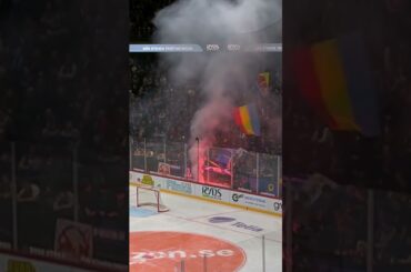 Pyroteknik från fans till Djurgården (Djurgården Hockey mot Luleå HF i Avicii Arena i SHL) (#Shorts)
