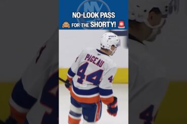 UNREAL chemistry between these two 🤝