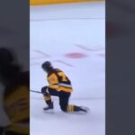 Penguins D #75 Connor Clifton 🥅(1)🏒Wrist-Shot Goal *1st g as a pen*