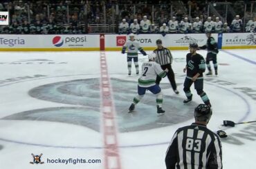 Luke Schenn vs Jamie Oleksiak Jan 25, 2023