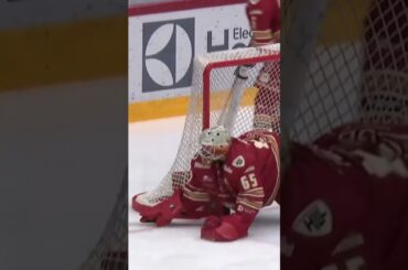 Snygg räddning av Jacob Crespin (Kalmar HC mot Nybro Vikings IF i Hockeyallsvenskan) (#Shorts)