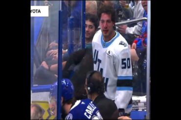 Sean Durzi was GIVING IT to Declan Carlile in the penalty box 🤬