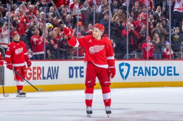 PATRICK KANE sets all-time points record by an American