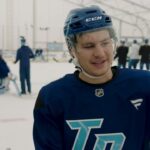 Yanni Gourde mic'd up at Lightning practice 🎤