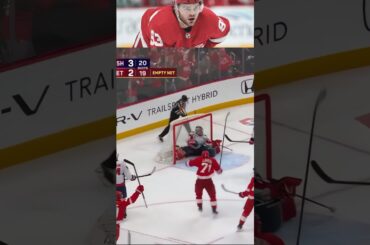 What?! Red Wings’ DeBrincat shot a long unbelievable goal!