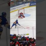 #buffalosabres Alex Tuch with a nifty spin-o-rama steal leading to an Owen Power 6on5 goal! 🚨