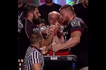 Vitaly Laletin vs Artyom Morozov / Лалетин снёс Морозова #armwrestling #eastwest #армрестлинг #арм