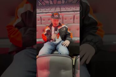 Who will the boys get with these mystery pucks?! Stay tuned soon for a giveaway 👀