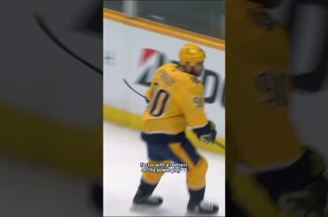 Factor with a redirect on the power play 🔄 #predsnhl