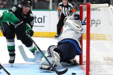 Rantanen DANCES and DANGLES to a gorgeous goal!