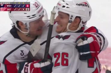 After Charlie Lindgren stayed in the net following an injury at the end of overtime ‼️