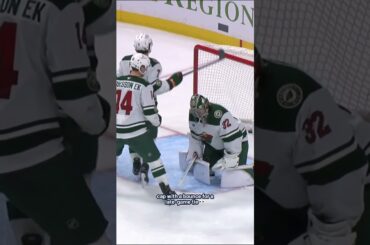 CAP WITH AN INCREDIBLE BOUNCE FOR THE TIE 🤯 #predsnhl