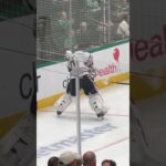 Smooth. #goaliegearsnob #chicagoblackhawks #arvidsoderblom #truegoalie #vaughngoalie