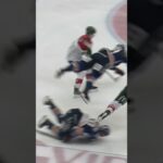 Morgan Anderberg fäller Felix Robert (Växjö Lakers HC mot Frölunda HC i Vida Arena i SHL) (#Shorts)