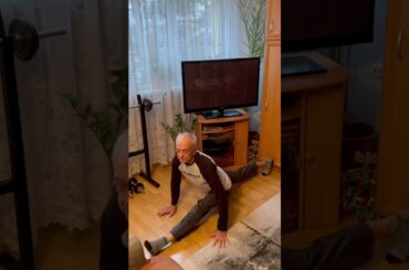 CE GRAND-PÈRE FAIT LE GRAND ÉCART FACILE ! #gym #flexibility