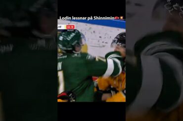 Lodin har fått nog och ger Shinnimin en snabb högerkrok👀🥊  #shl #shinnimin #luleåhockey #FBK